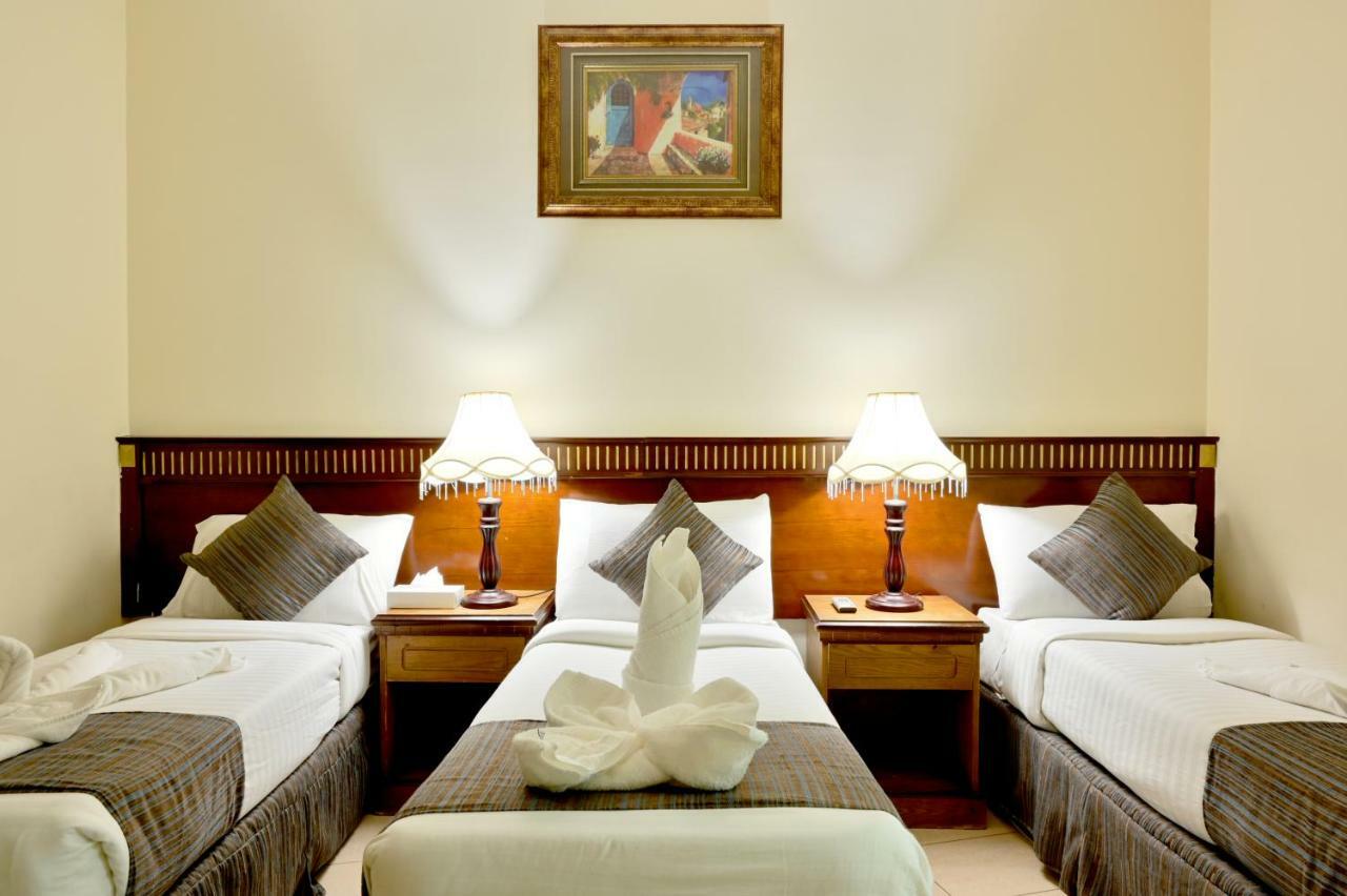Hayah Taibah Hotel Медина Экстерьер фото