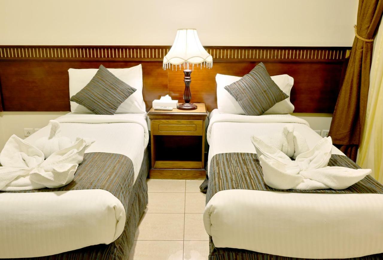 Hayah Taibah Hotel Медина Экстерьер фото