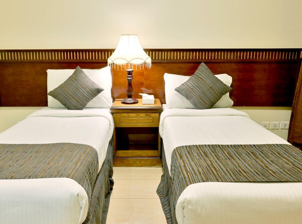 Hayah Taibah Hotel Медина Экстерьер фото
